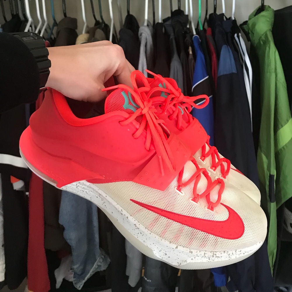 KD 7 XMAS Egg Nog Men’s Size 11